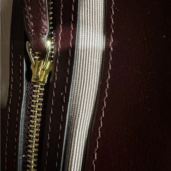 Gucci GG Marmont Burgundy Suede Shoulder Bag Authentic Italy 550126 - Picture 9 of 16